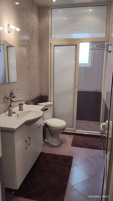 Дава се под наем Тристаен апартамент в Пловдив, Западен - 120 кв.м за 484.5 € - Снимка #11