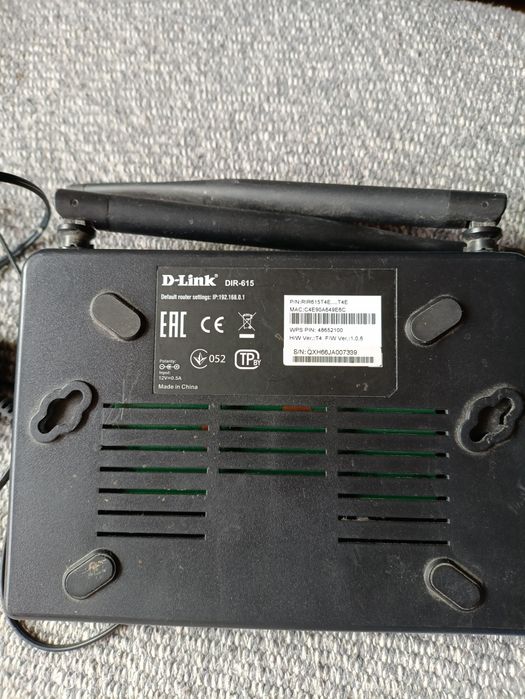 Продам роутер D-Link dir-615