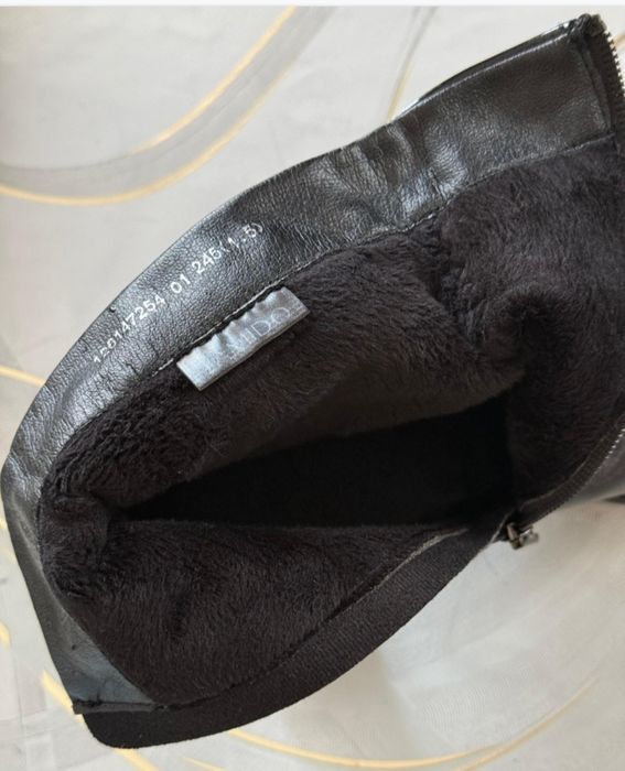 Продам полуботинки женские