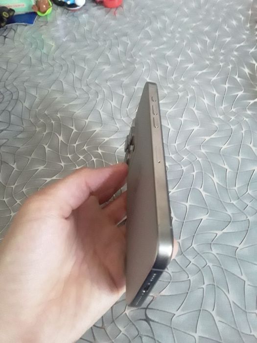 iPhone 15 pro max новый