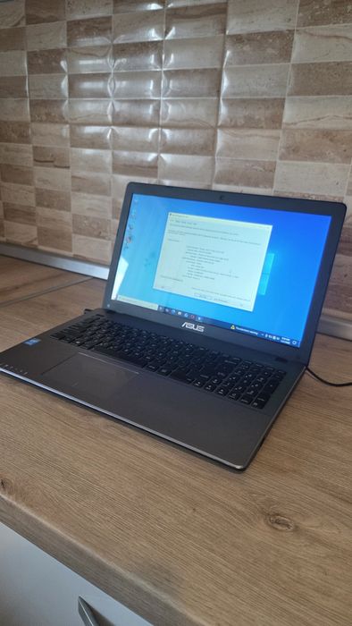Laptop Asus X550L