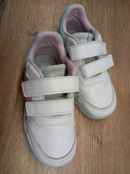 Детски обувки  Адидас