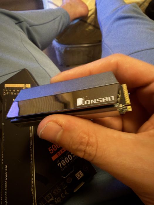 WD_Black 500 GB SSD Спешно