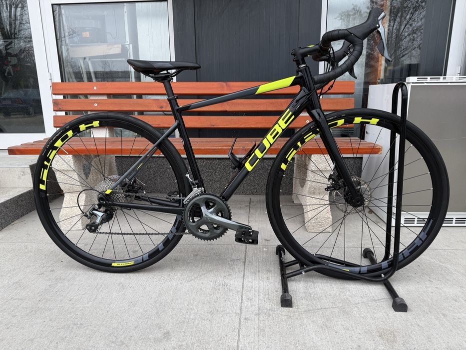 Шосеен  велосипед CUBE ATTAIN RACE  28" цола
