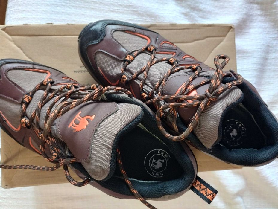 Туристически обувки 41