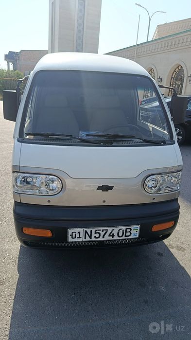 Damas van 2.800 y.e