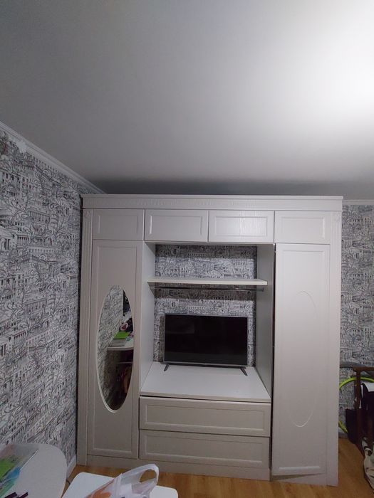 Шкаф спальный б/у