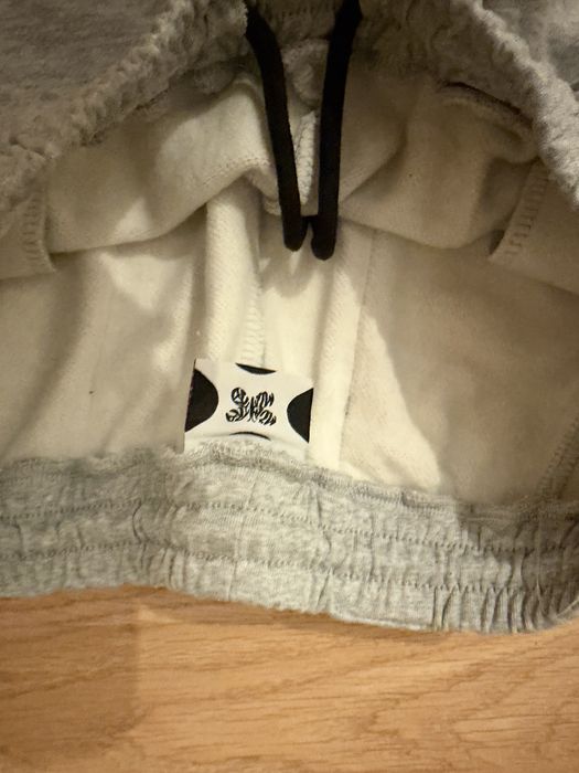 Pantaloni scurti gri calitativi mertra