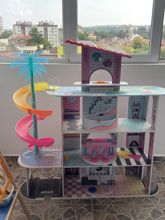 Децка къща ЛОЛ