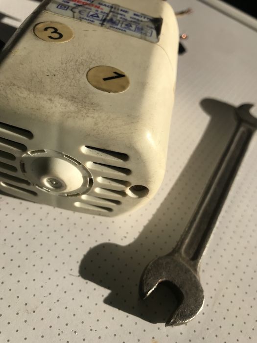 Электродвигатель 220