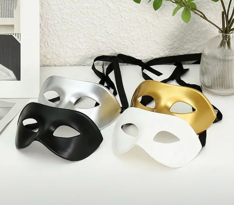 Мужские карнавальные маски,черная, серебро и золото цвета