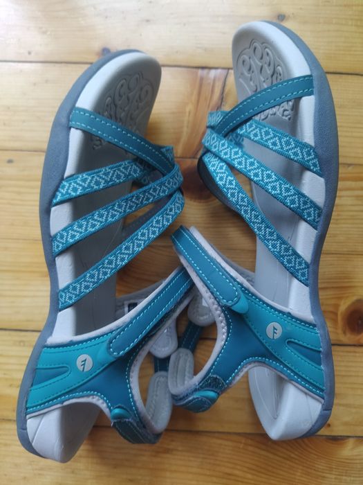 Спортни дамски сандали номер 40