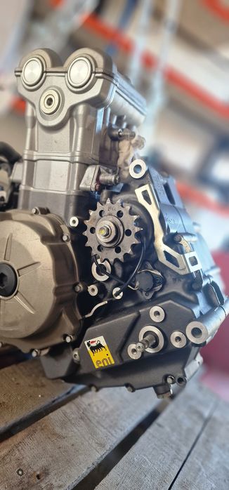Motor Aprilia Dorsoduro 750  propulsor , capac , stator ambreiaj