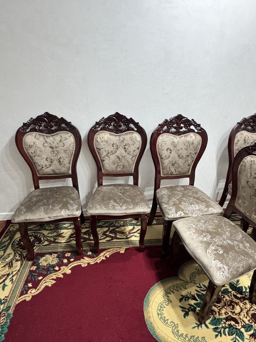 Продам стол стулья