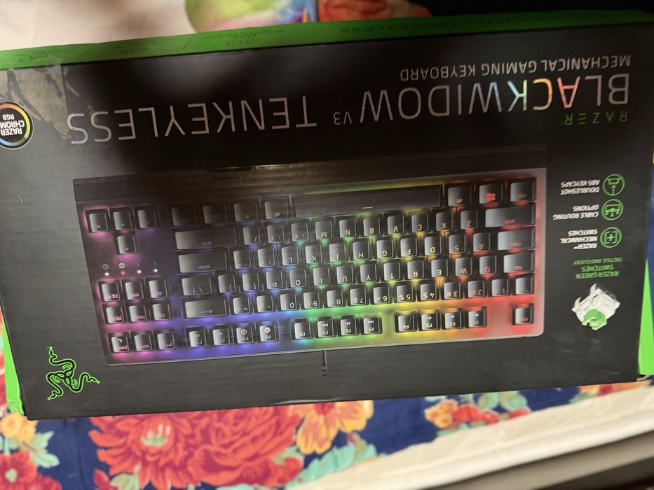Razer BLACKWIDOW v3 tenkeles