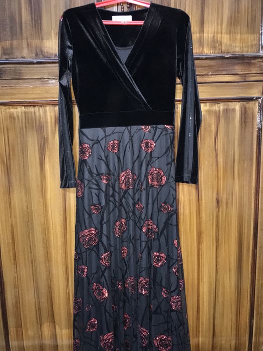 Вечерное платье