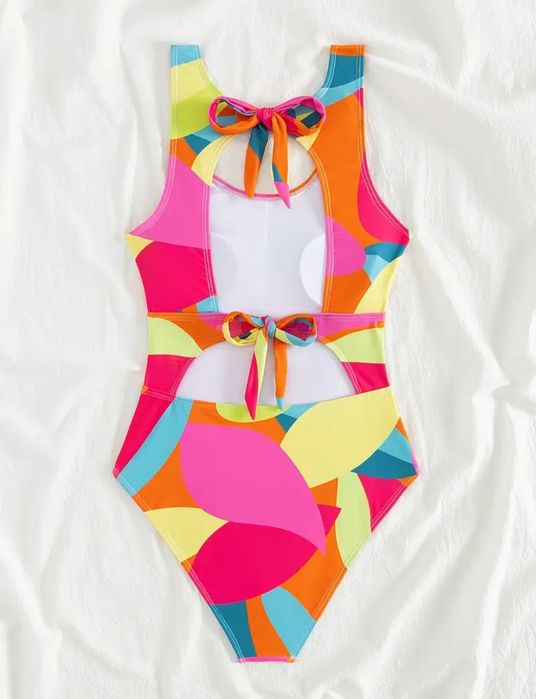 Продам новый купальник