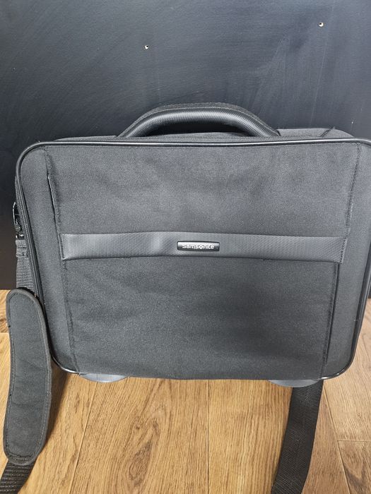 Чанти и раници на Samsonite
