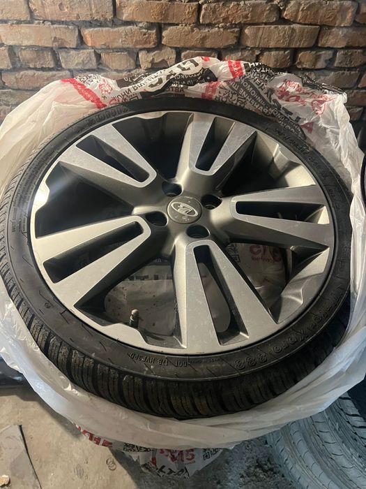 Продам комплект колес Р17 веста