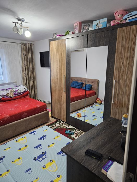 Inchiriez garsoniera