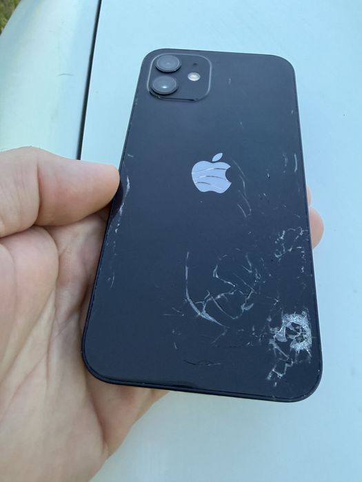 Vand iphone 12 ,64 gb