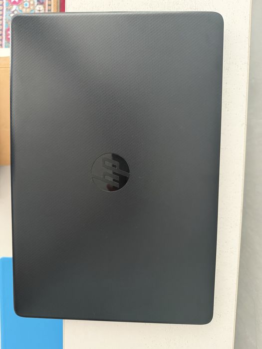 HP/AMD Athion silver 3050U/4/256/M2