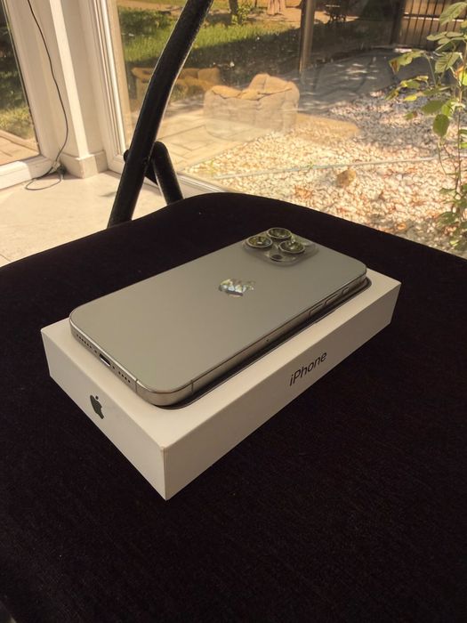 iPhone15 Pro Max Natural Titanium