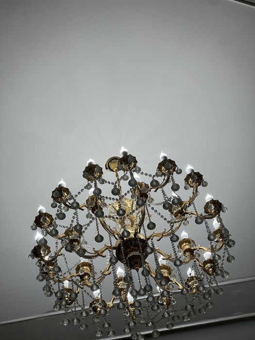 Люстра тойханаға, үйге