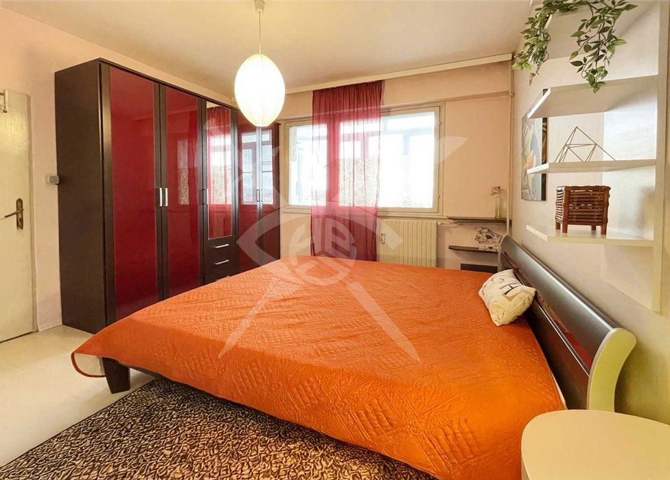 Дава се под наем Двустаен апартамент в София, Дианабад - 70 кв.м за 648.21 € - Снимка #1