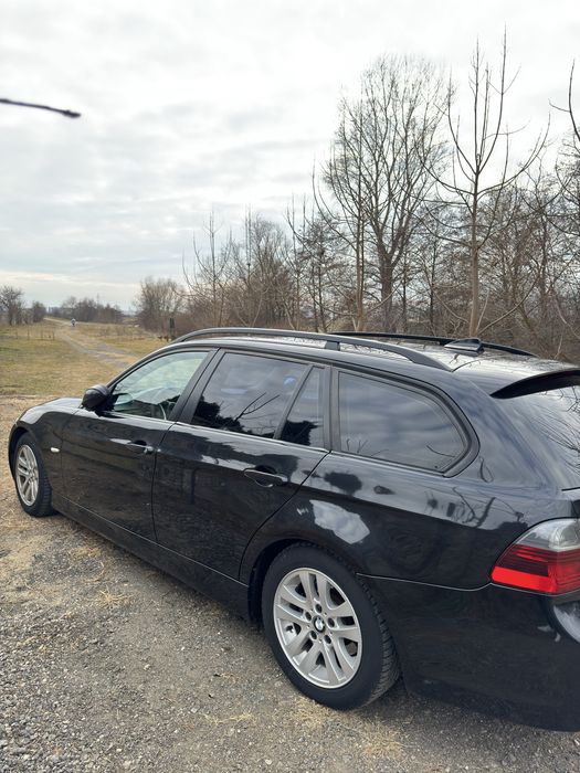 BMW E91 320D 2007 163CP M pack Piele, Navi CIC, senzori parcare, panoramic, incalzire