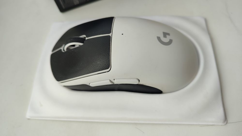 Мышь Logitech G Pro X Superlight 2 белый