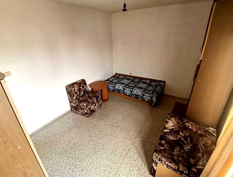 Дава се под наем Двустаен апартамент в Бургас, Изгрев - 60 кв.м за 112.2 € - Снимка #1