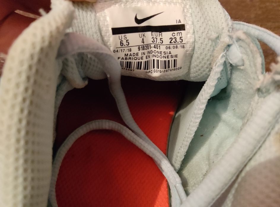 Оригинални маратонки Nike Air Zoom Resistance