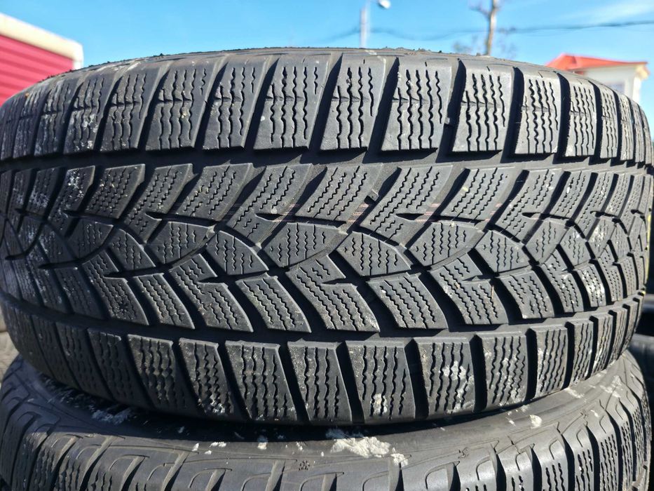 4 Anvelope de IARNA - 225/55/18 102V - GoodYear Ultra Grip + SUV - Stare F BUNA - DOT 2022 !