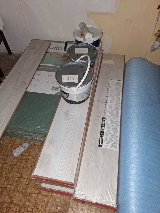 Ламиниран паркет 17кв.м + подарък 2 вида подложки, боя и грунд