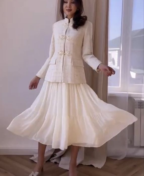 Платье нарядное,