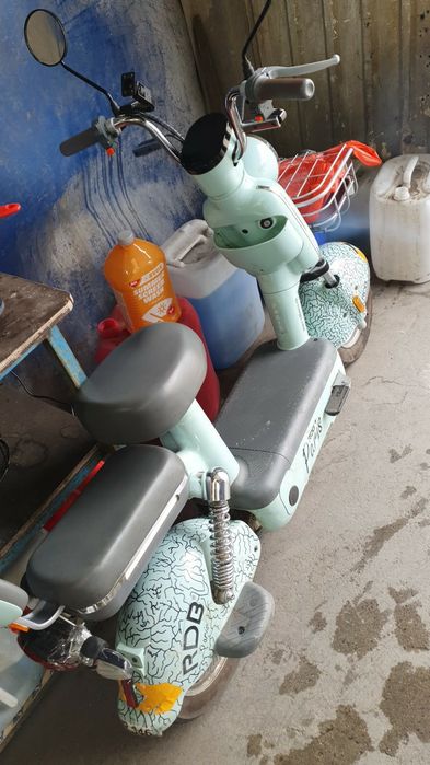 Vând schimb motor electric