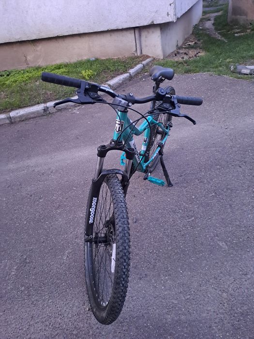 Bicicletă Mongoose Boundary MTB, frâne pe disc, suspensie față