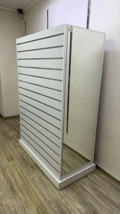 Продам витринные полки