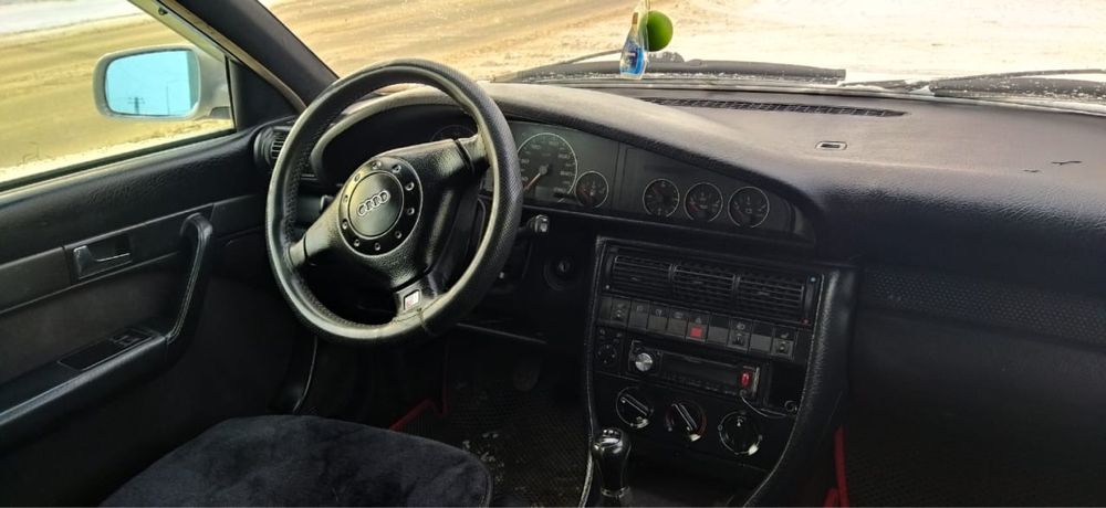 AUDI 100 Продам
