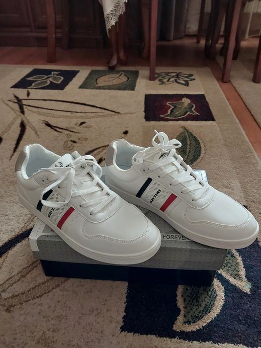 Кроссовки мужские