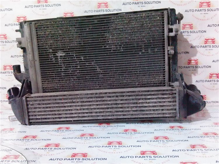 radiator intercooler dacia logan mcv 1.5 dci an fabr. 2011