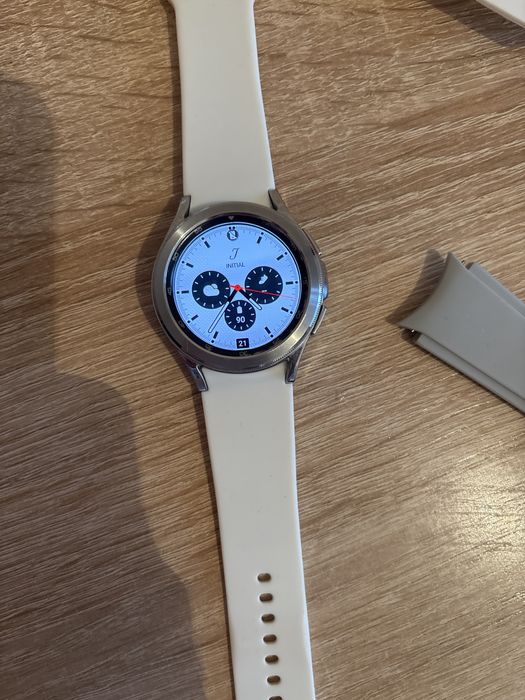 Samaung Galaxy Watch 4
