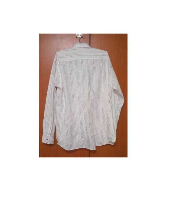 Oferta! Camasa Bigotti Exclusive UK, alba cu dungi fine rosii-albastre