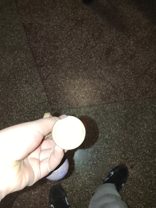 Vând kendama Krom Pop