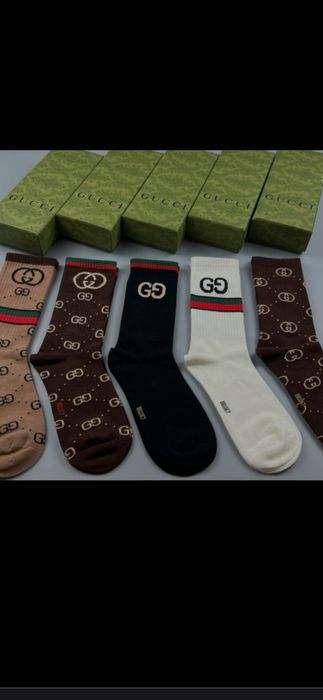 Șosete Gucci, Burberry, modele 2026, pretul este ptr o pereche