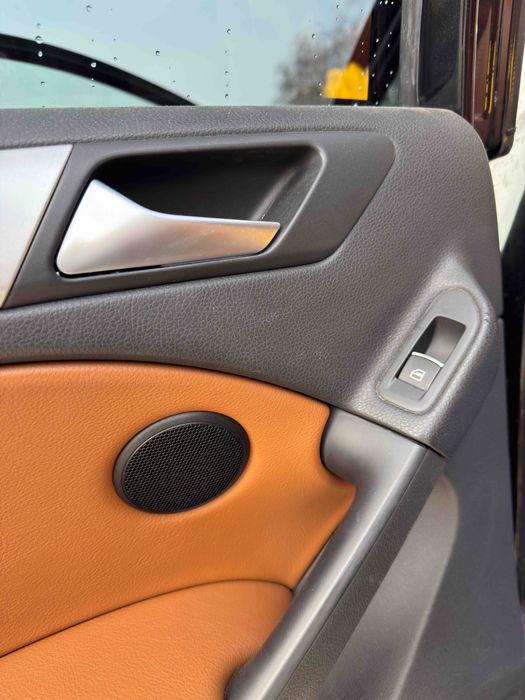 Volkswagen Golf 6 1.4 Tsi 2012 - Interior din piele, deosebit!