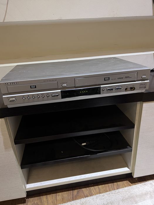 Samsung dvd and vhs