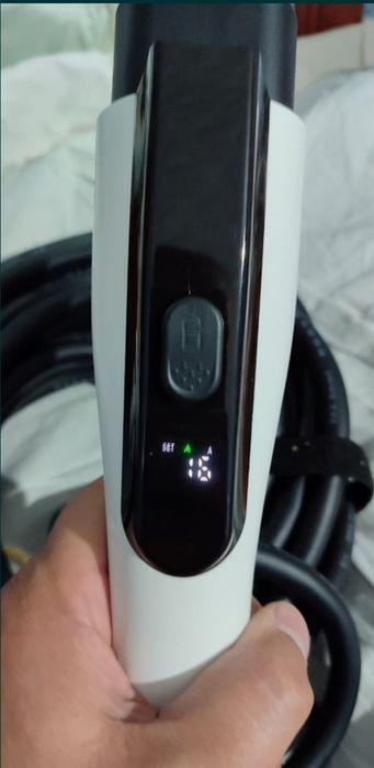 Barcha turdagi elektromobillar uchun zaryadlovchi qurilmalar.