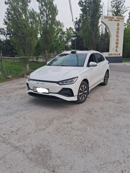 BYD E2 2023 — 2